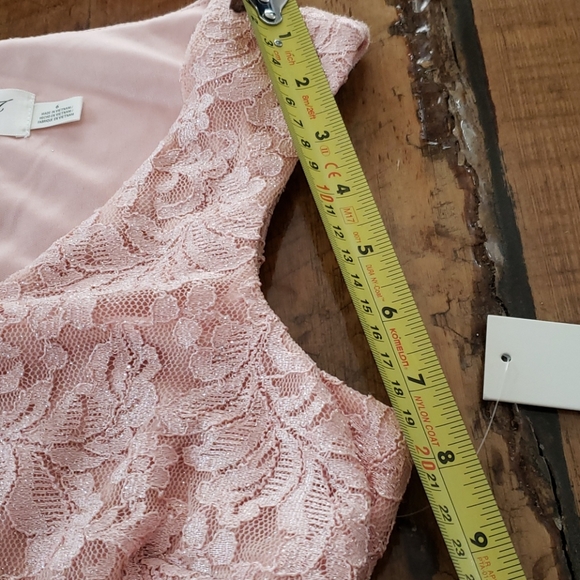 ELIZA J GOWN - Picture 13 of 17